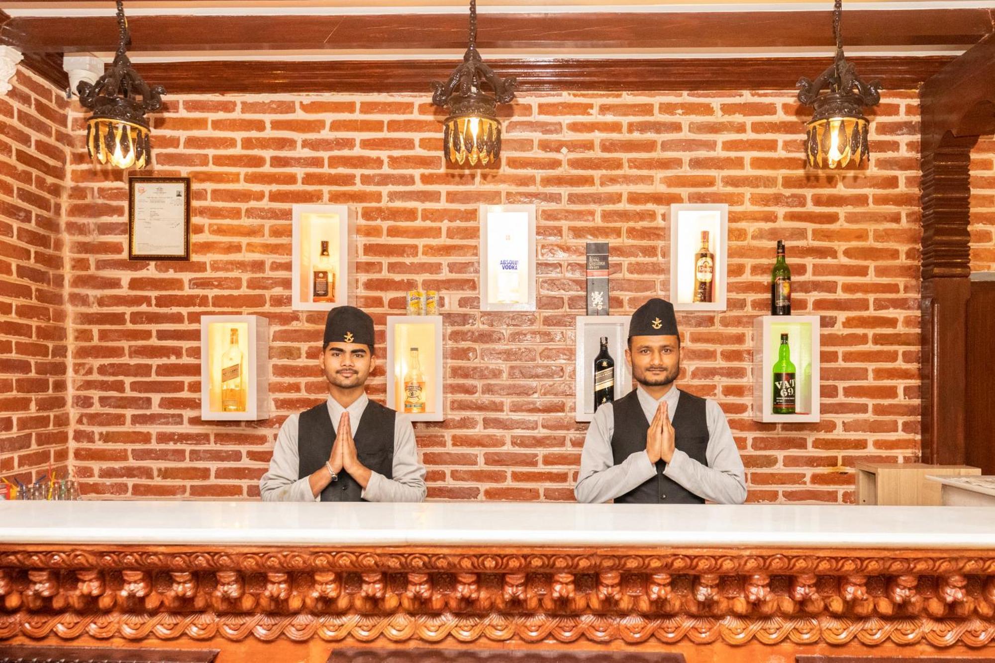 Airport Himalaya Boutique Hotel Catmandu Exterior foto
